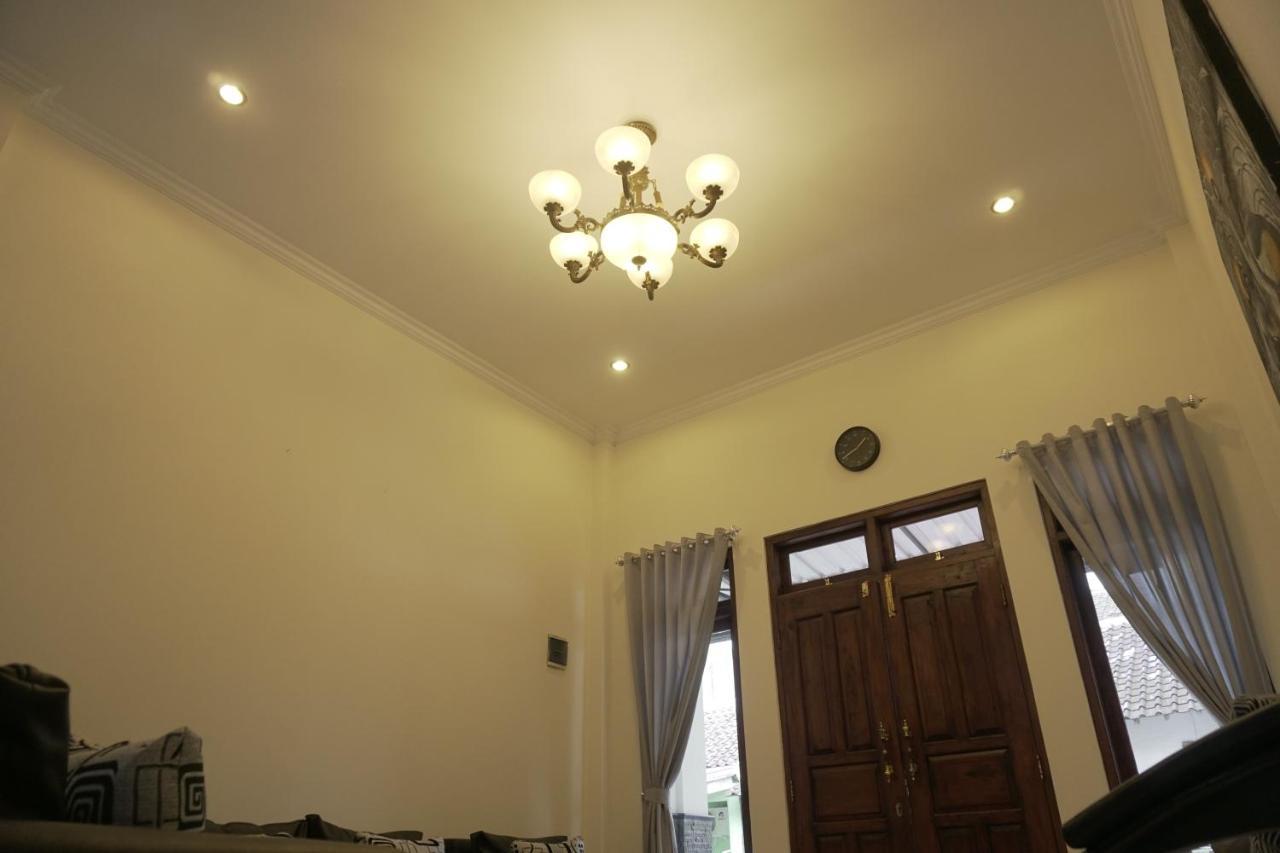 Sayana Homestay Sleman  Exterior foto