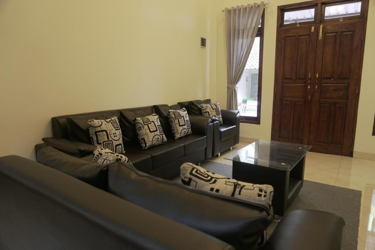Sayana Homestay Sleman  Exterior foto